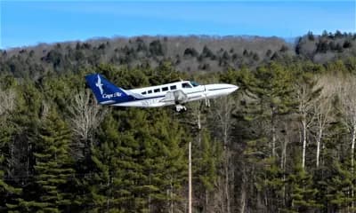 Cessna 402C exterior