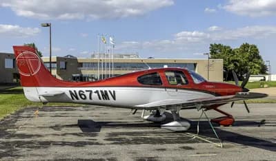 Cirrus SR22T exterior