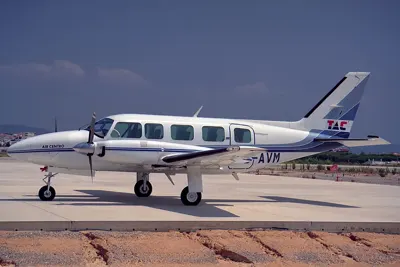 Piper Navajo Chieftain (representative)